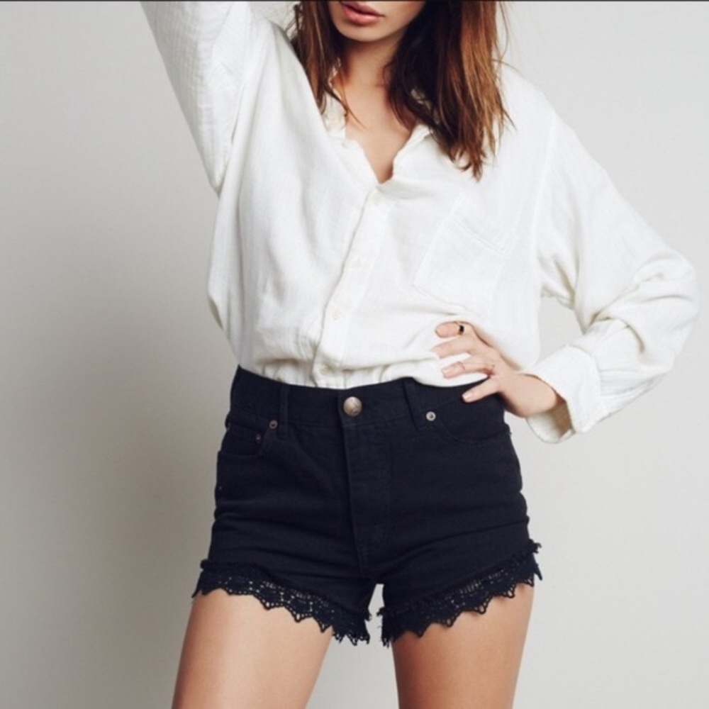 Free People Lace Hem High Rise Black Denim Shorts Sz 27